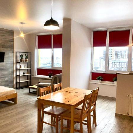 Osapart Cozy Apartment In A Complex Semycvit Lviv Bagian luar foto