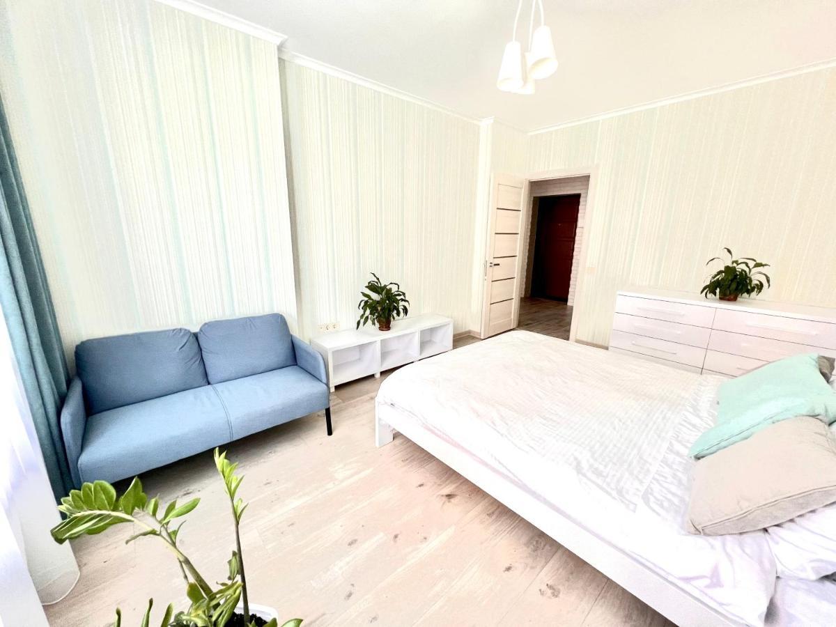 Osapart Cozy Apartment In A Complex Semycvit Lviv Bagian luar foto