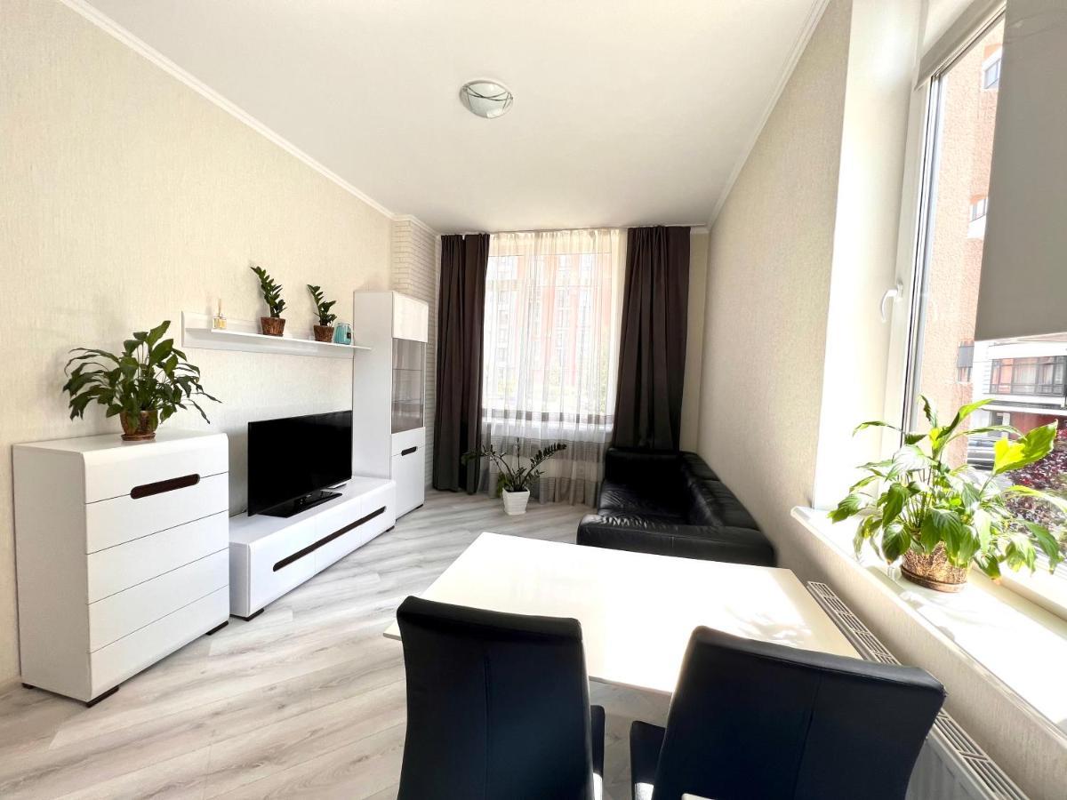 Osapart Cozy Apartment In A Complex Semycvit Lviv Bagian luar foto