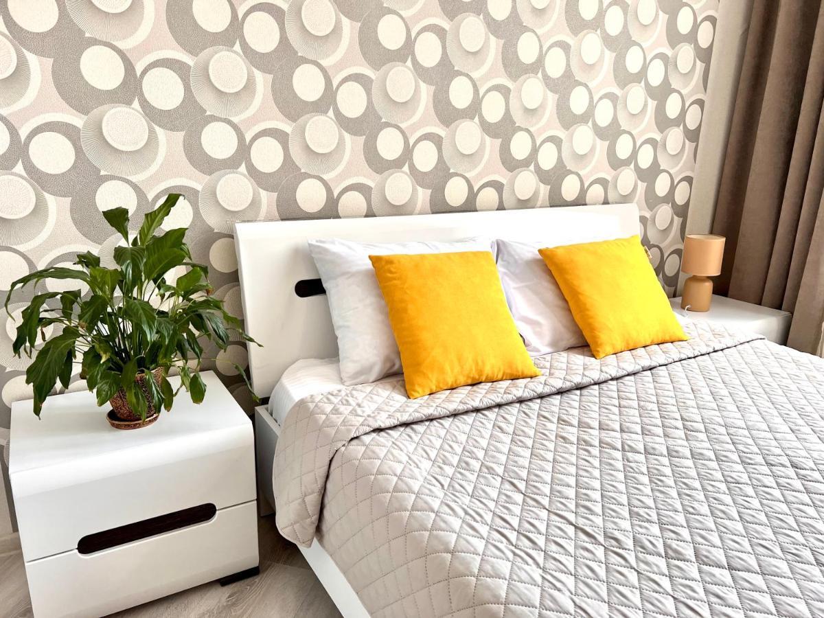 Osapart Cozy Apartment In A Complex Semycvit Lviv Bagian luar foto