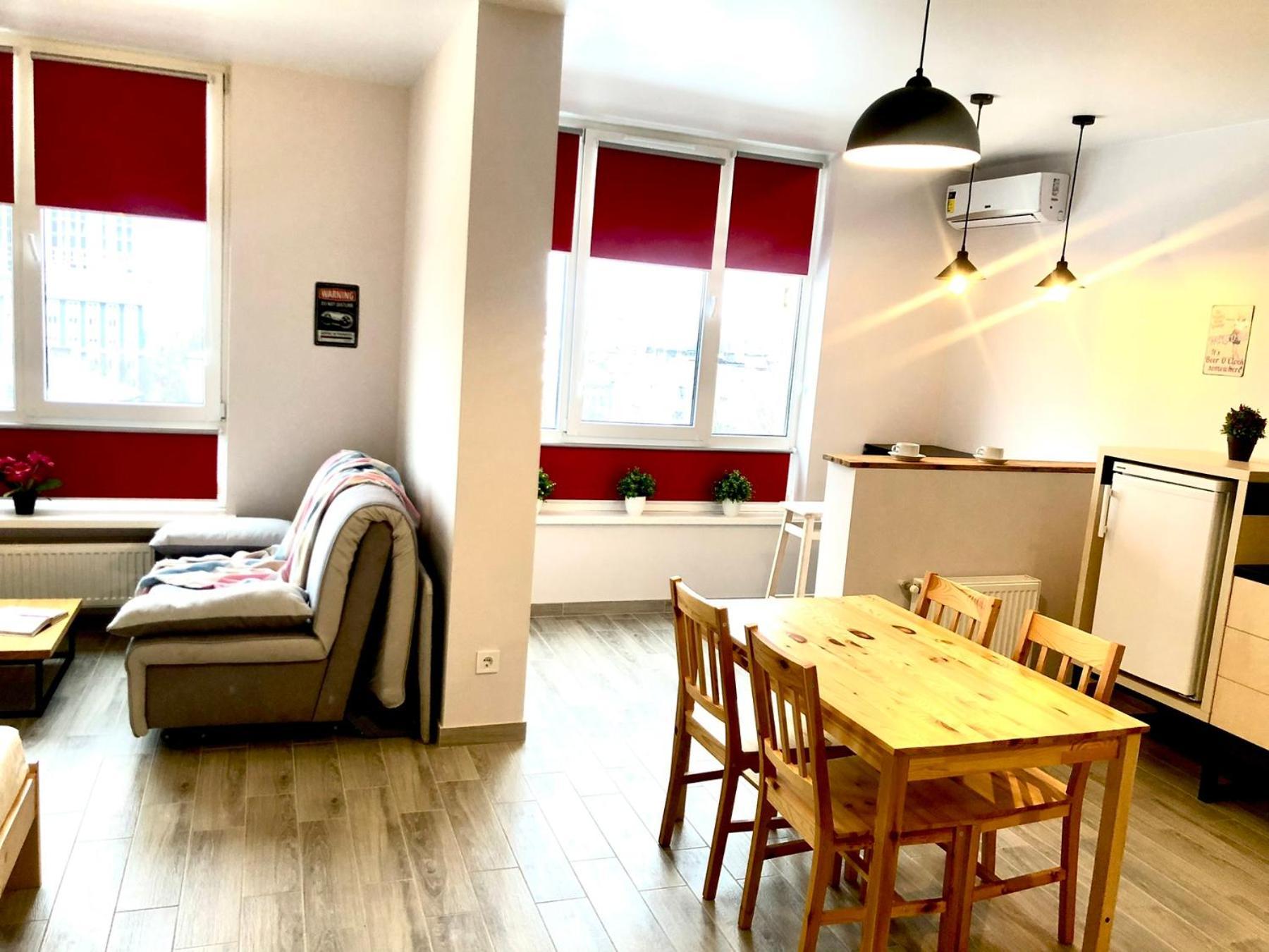 Osapart Cozy Apartment In A Complex Semycvit Lviv Bagian luar foto