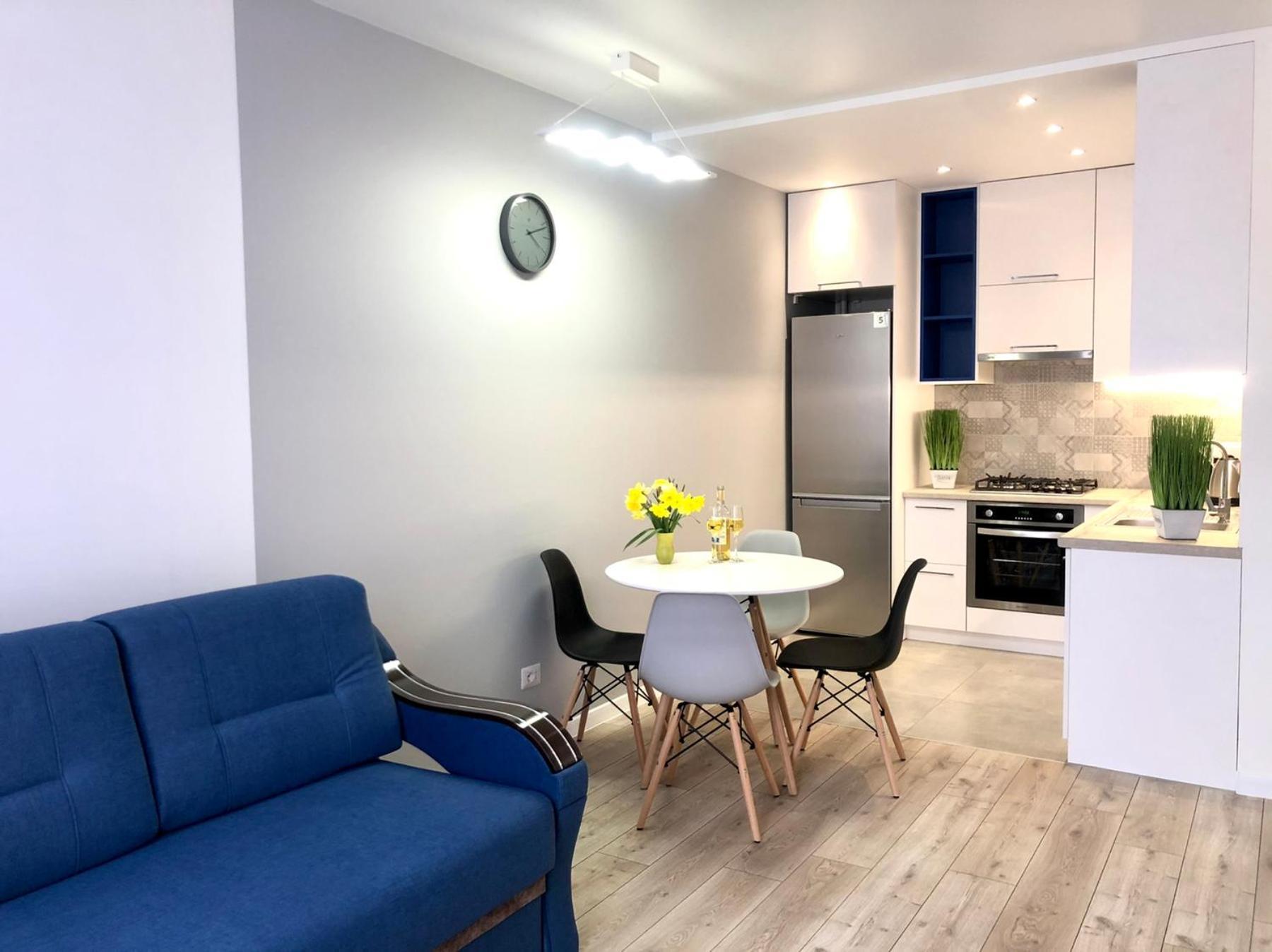 Osapart Cozy Apartment In A Complex Semycvit Lviv Bagian luar foto